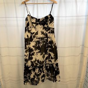 Ann Taylor Loft - Size 10. Summer Dress.